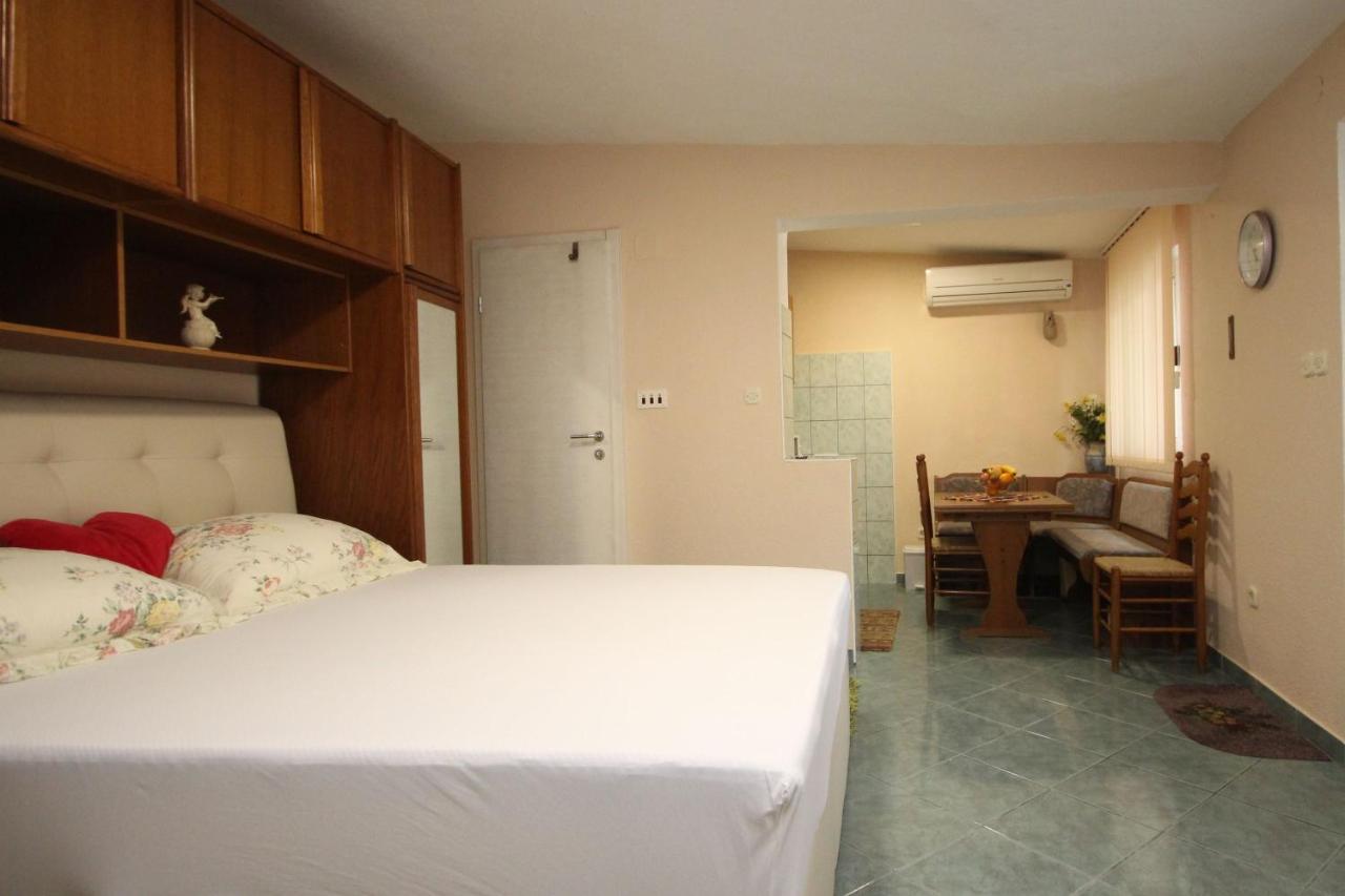 Apartman Gabriel Podgora Extérieur photo