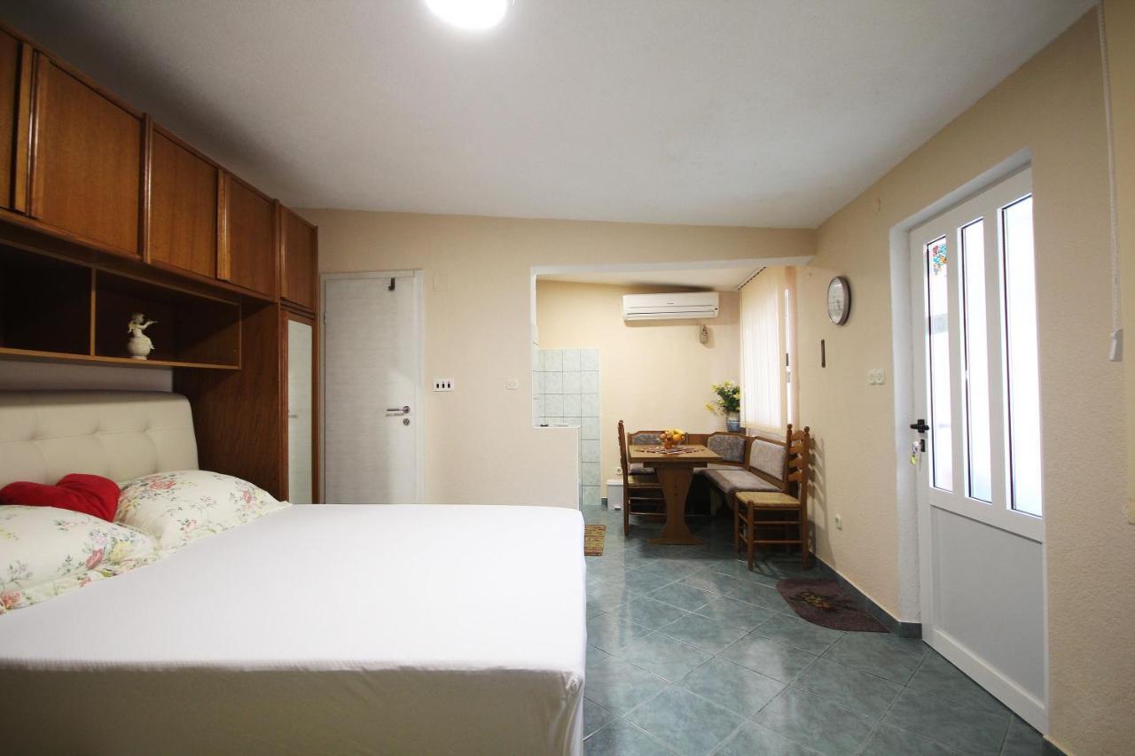 Apartman Gabriel Podgora Extérieur photo
